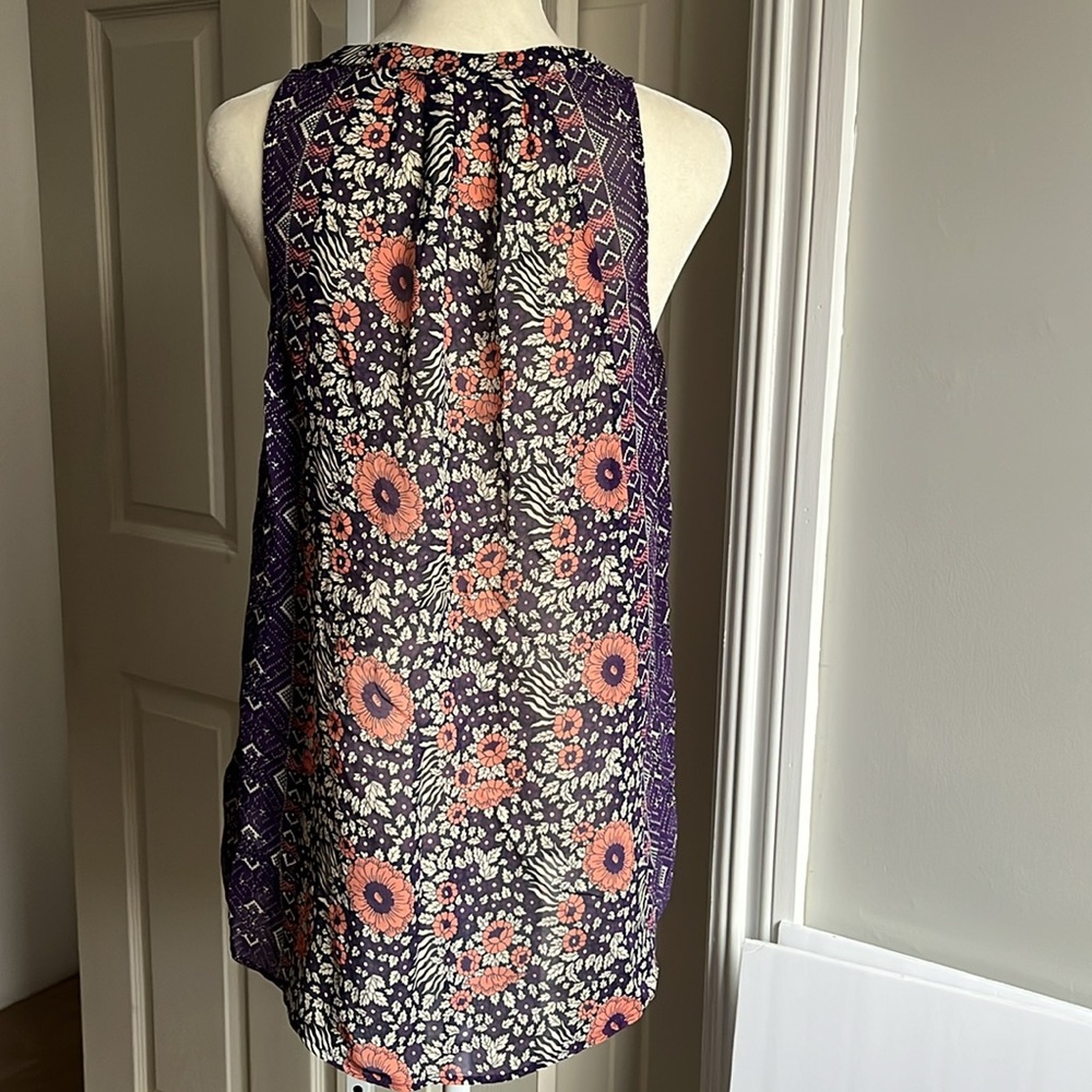 Joie v neck silk tunic floral top - Picture 5 of 11